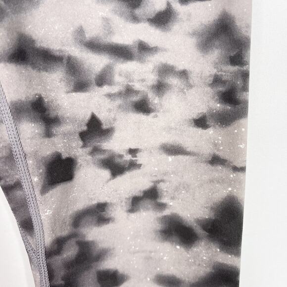 New Varley Small S Grey Lets Go High Rise Leggings Workout Printed Concrete Leaf - Picture 5 of 12